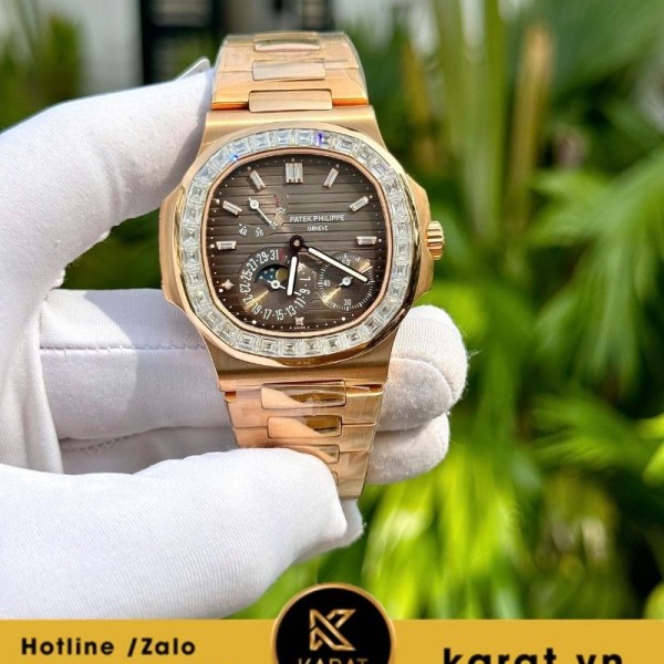 Đồng hồ Patek Philippe 5712r độ viền moissanite baguette